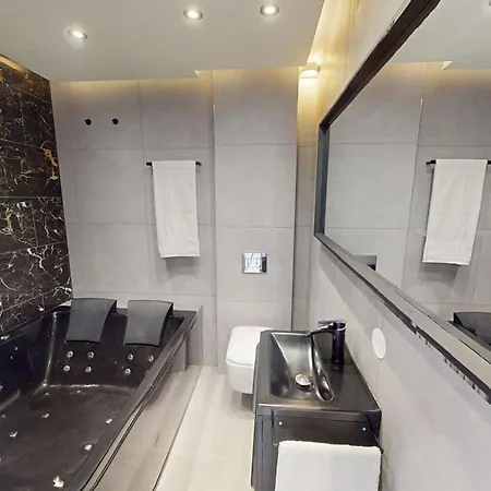 Softwave Wellness With Garage Included *